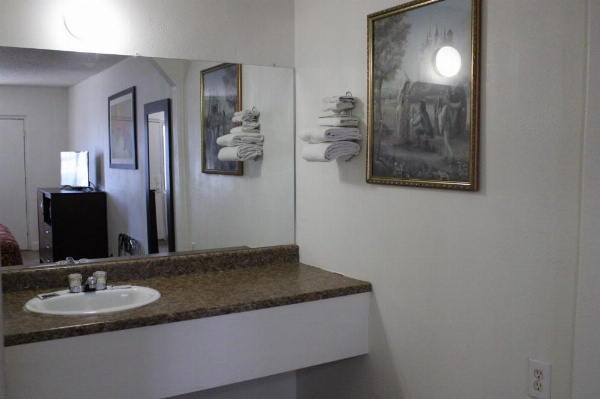 Flagstaff Motel image 16