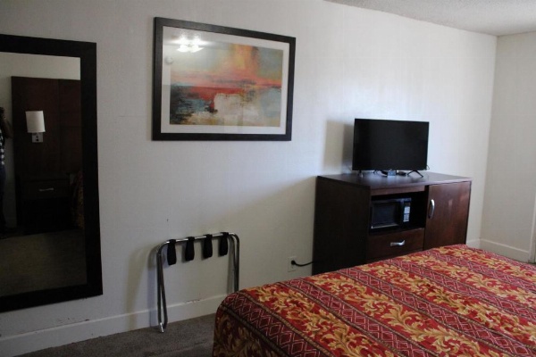 Flagstaff Motel image 17